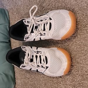 Womens volleyball shoes Asics size 5